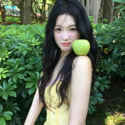 戴面具的女人